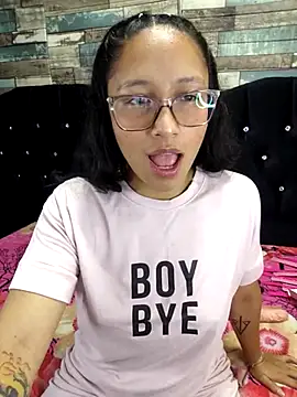 isabella beauty 01 online show from 4, 3, 2025