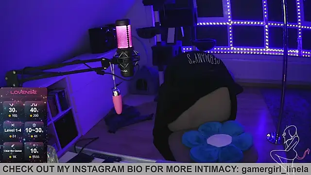 Snapshot of Gamergirl-Linela chatting on 21, 10, 2025 Gamergirl-Linela online show from 21, 10, 2025