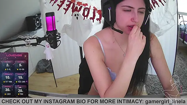 Snapshot of Gamergirl-Linela chatting on 27, 10, 2025 Gamergirl-Linela online show from 27, 10, 2025