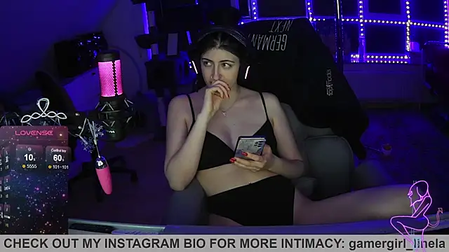 Snapshot of Gamergirl-Linela chatting on 2, 12, 2025 Gamergirl-Linela online show from 2, 12, 2025