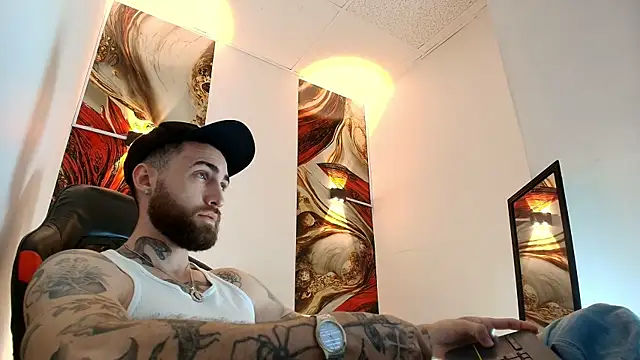 Luke davis01 online show from 25, 4, 2026