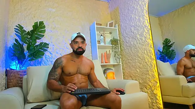 Maofenix online show from 19, 2, 2025