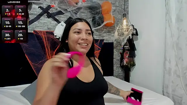 Sophia Brunett online show from 28, 10, 2025