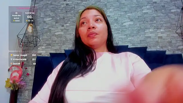 Snapshot of Sophia_Brunett chatting on 17, 2, 2026 Sophia Brunett online show from 17, 2, 2026