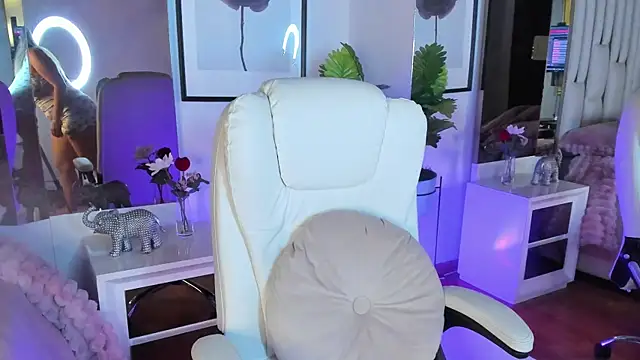 Cloee Rainbow1 online show from 26, 3, 2026