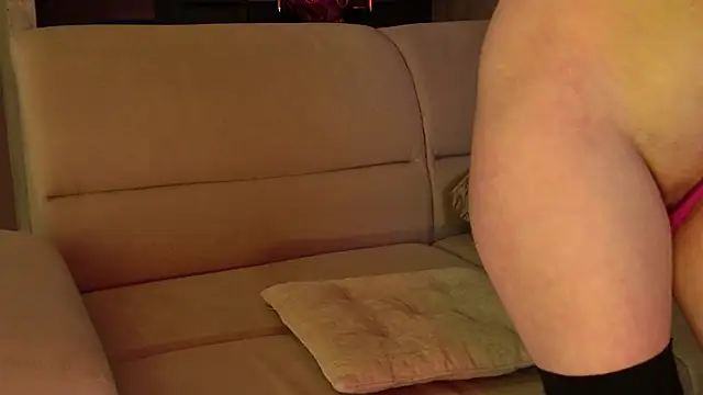 Bella amory online show from 22, 2, 2025