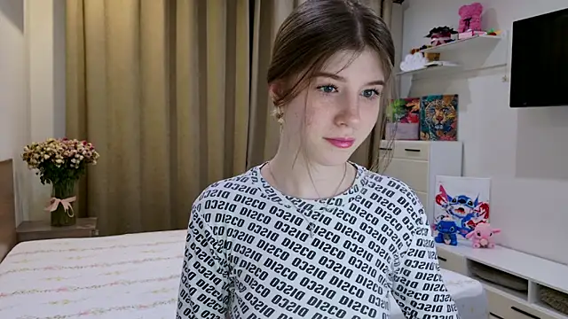 Snapshot of Bella_amory chatting on 11, 3, 2026 Bella amory online show from 11, 3, 2026