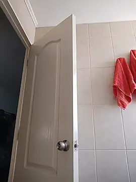 Snapshot of MaiPandora chatting on 17, 12, 2025 MaiPandora online show from 17, 12, 2025