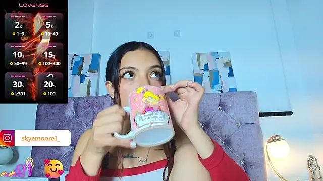 Skye Moore online show from 10, 10, 2025