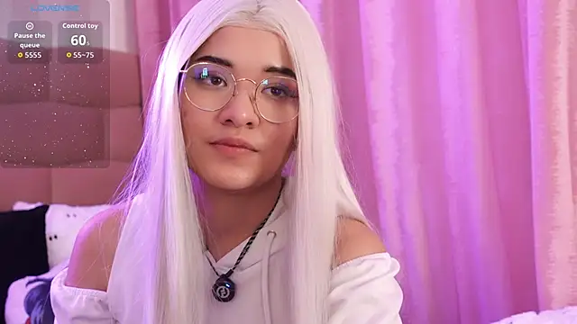 Snapshot of NataliaNovak chatting on 9, 11, 2025 NataliaNovak online show from 9, 11, 2025