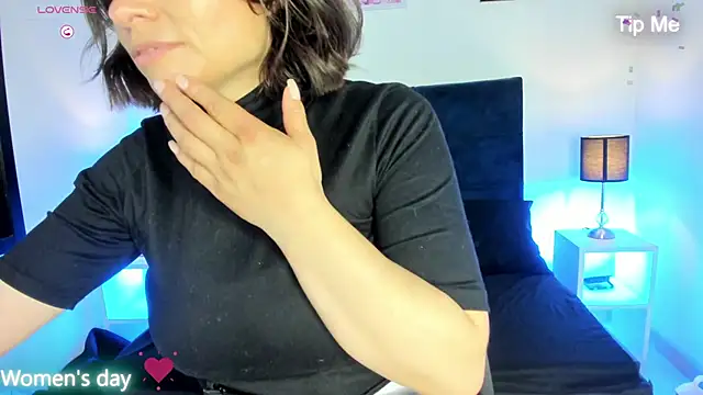  michonne  online show from 8, 3, 2025