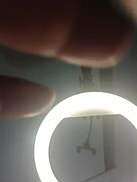  michonne  online show from 27, 11, 2025