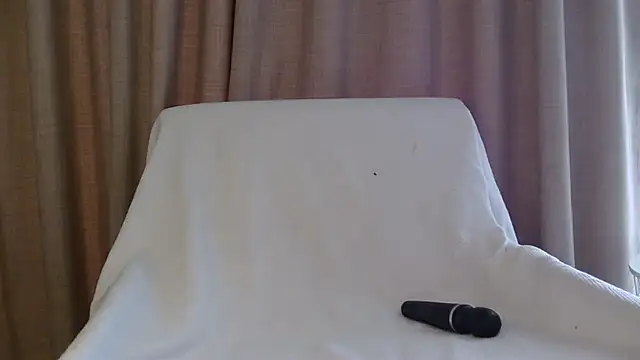 Snapshot of redpoint34 chatting on 13, 10, 2025 redpoint34 online show from 13, 10, 2025