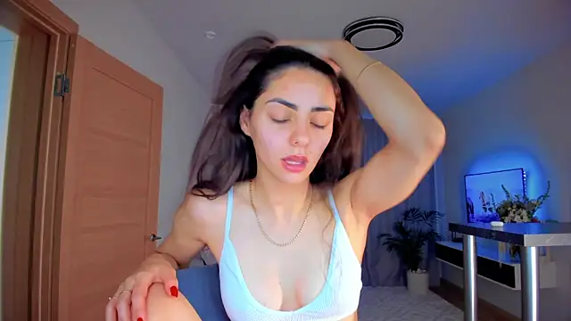 Snapshot of EmiliaZen chatting on 29, 10, 2025 EmiliaZen online show from 29, 10, 2025