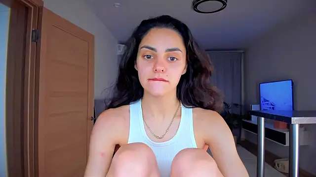 Snapshot of EmiliaZen chatting on 5, 12, 2025 EmiliaZen online show from 5, 12, 2025