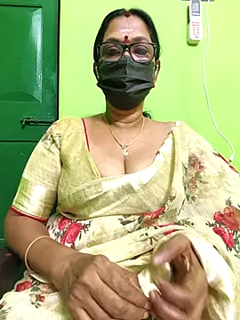 Snapshot of niiveditha chatting on 25, 2, 2025 niiveditha online show from 25, 2, 2025