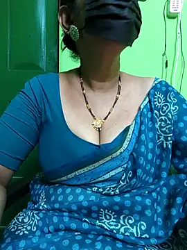 Snapshot of niiveditha chatting on 28, 2, 2025 niiveditha online show from 28, 2, 2025