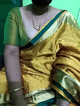 Snapshot of niiveditha chatting on 21, 3, 2025 niiveditha online show from 21, 3, 2025