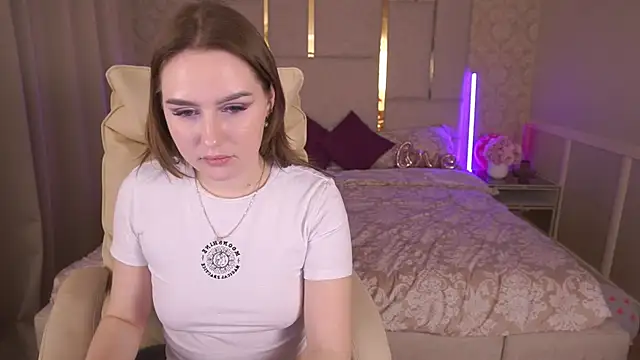 Snapshot of DivineJass chatting on 22, 2, 2025 DivineJass online show from 22, 2, 2025