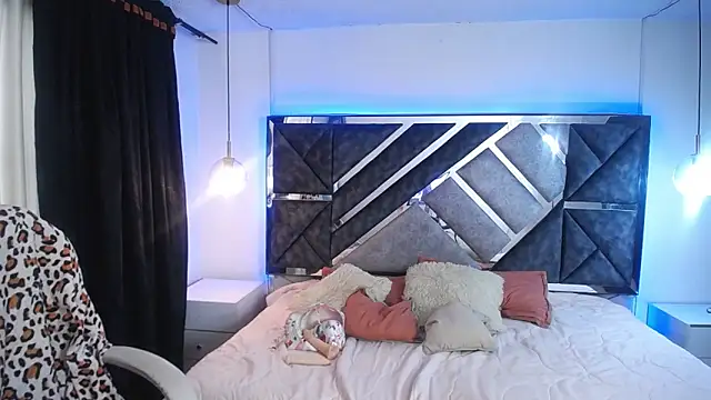 lizha milf online show from 13, 3, 2025