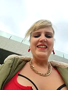 Sexybiene969 online show from 11, 10, 2025