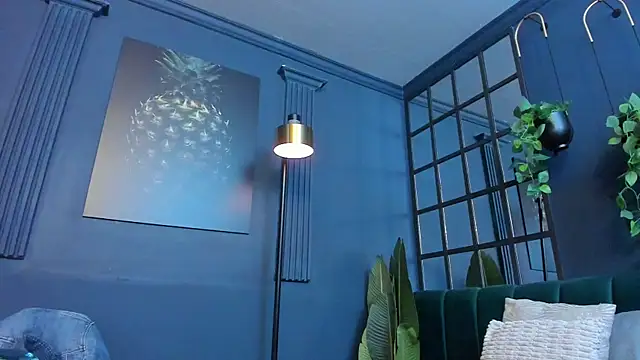 scarlet edwars online show from 25, 2, 2026