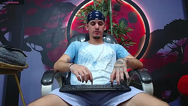 Dirty Kingg online show from 17, 11, 2025