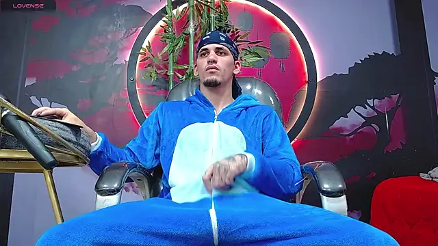 Dirty Kingg online show from 22, 11, 2025