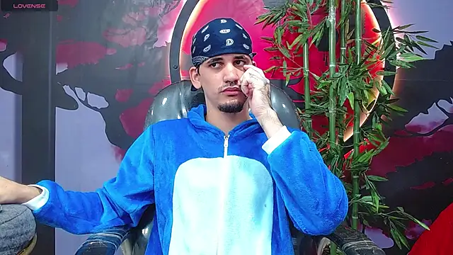 Dirty Kingg online show from 25, 11, 2025