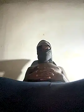 OneWhoBringsJoy online show from 8, 11, 2025