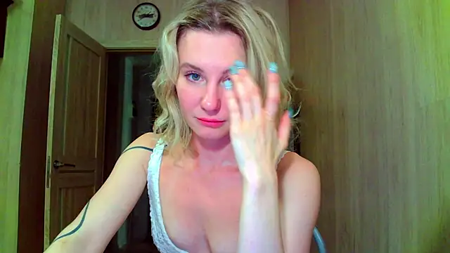 Snapshot of Caramel_piegirl chatting on 12, 7, 2026 Caramel piegirl online show from 12, 7, 2026