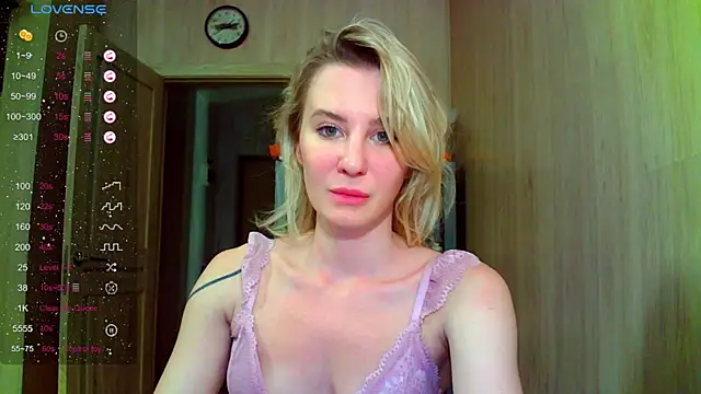 Snapshot of Caramel_piegirl chatting on 26, 7, 2026 Caramel piegirl online show from 26, 7, 2026