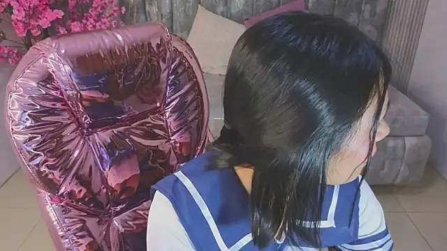 Snapshot of salome_stockman_s chatting on 18, 11, 2025 salome stockman s online show from 18, 11, 2025