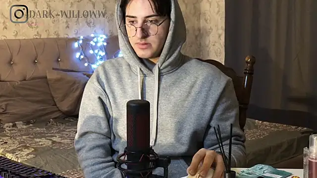 dark-willoww online show from 21, 2, 2025