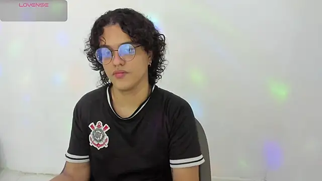 Snapshot of Diane_blossom chatting on 8, 11, 2025 Diane blossom online show from 8, 11, 2025