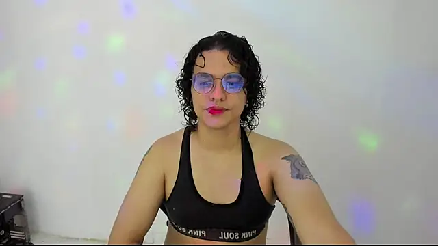 Snapshot of Diane_blossom chatting on 10, 11, 2025 Diane blossom online show from 10, 11, 2025