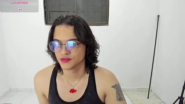 Snapshot of Diane_blossom chatting on 17, 12, 2025 Diane blossom online show from 17, 12, 2025