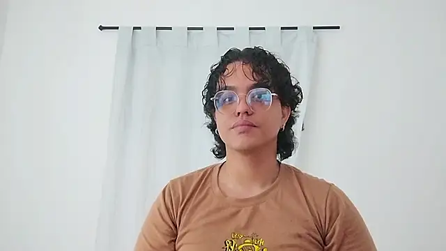 Snapshot of Diane_blossom chatting on 7, 2, 2026 Diane blossom online show from 7, 2, 2026