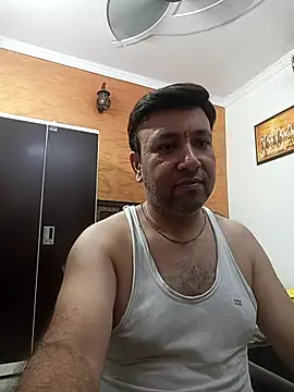 Snapshot of innocentboy1987 chatting on 27, 9, 2025 innocentboy1987 online show from 27, 9, 2025