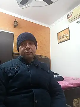 innocentboy1987 online show from 13, 1, 2026