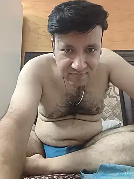 Snapshot of innocentboy1987 chatting on 1, 7, 2026 innocentboy1987 online show from 1, 7, 2026