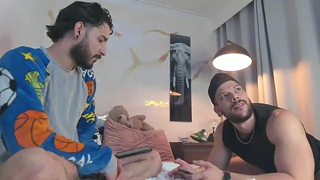 Snapshot of bakersboyssexys chatting on 9, 11, 2025 bakersboyssexys online show from 9, 11, 2025