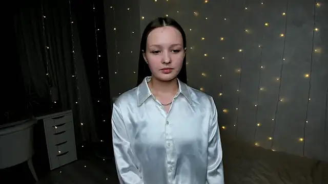 LorettaBierlly online show from 9, 2, 2025