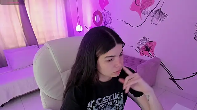 Isabela Fiorelli online show from 14, 4, 2026