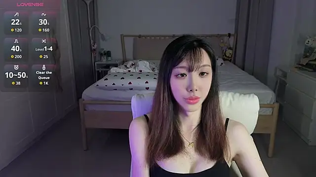 Snapshot of joycemilka chatting on 4, 6, 2026 joycemilka online show from 4, 6, 2026