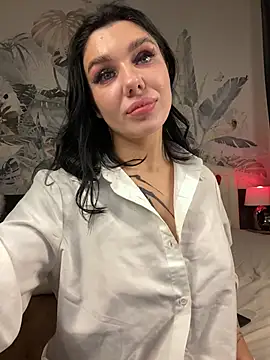 MaeveMoon online show from 15, 2, 2026