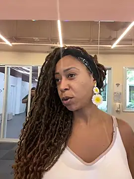 dianagolley420 online show from 12, 2, 2025