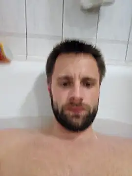 ademandjulia online show from 21, 4, 2026