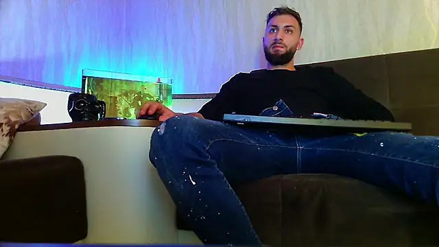 JamieNoxus online show from 6, 3, 2025