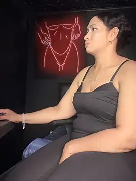 Snapshot of Carola-Ross chatting on 25, 2, 2025 Carola-Ross online show from 25, 2, 2025